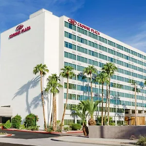 crowne-plaza-phoenix-airport.hotelsofphoenix.com/